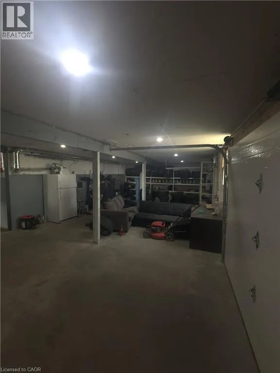 8 MUNCH Avenue