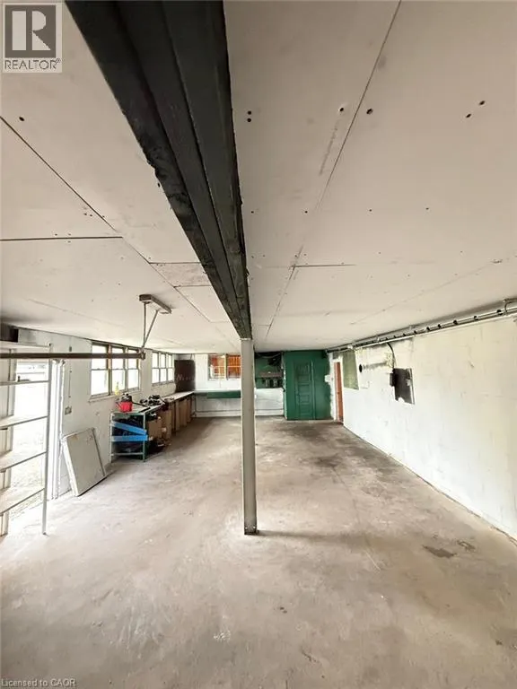 8 MUNCH Avenue