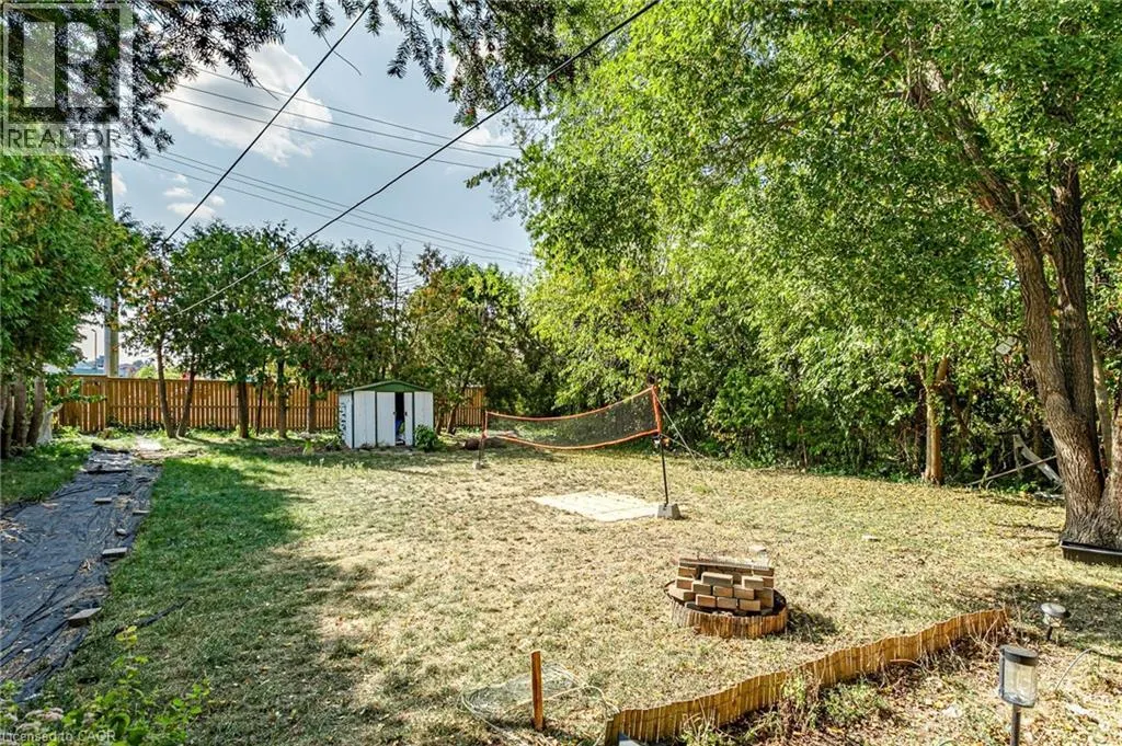 1235 TOUKAY Crescent
