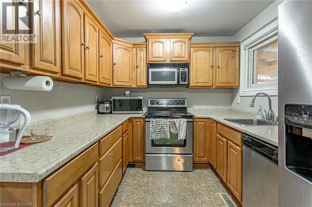 1235 TOUKAY Crescent