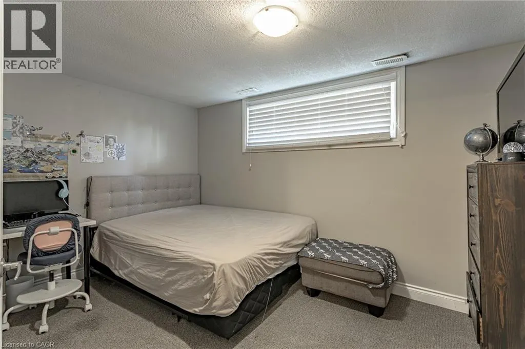1235 TOUKAY Crescent