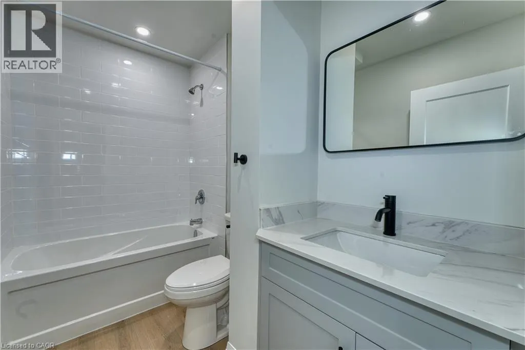 53 ONTARIO Road Unit# 104, #104