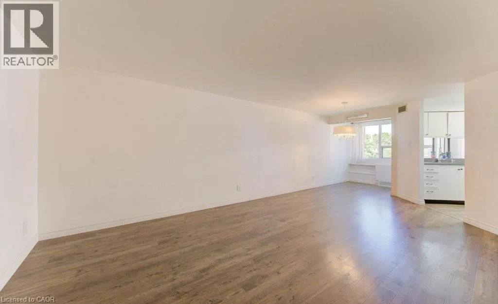 20 ELLEN Street E Unit# 405, #405