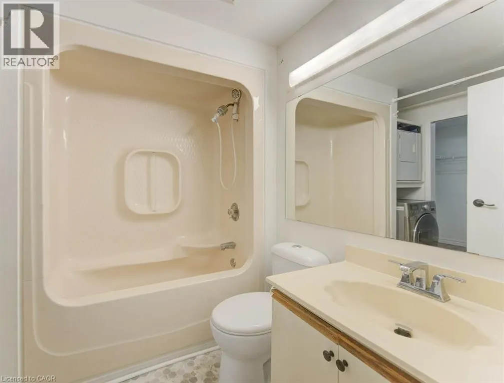 20 ELLEN Street E Unit# 405, #405