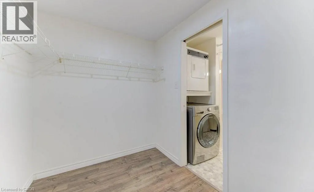 20 ELLEN Street E Unit# 405, #405