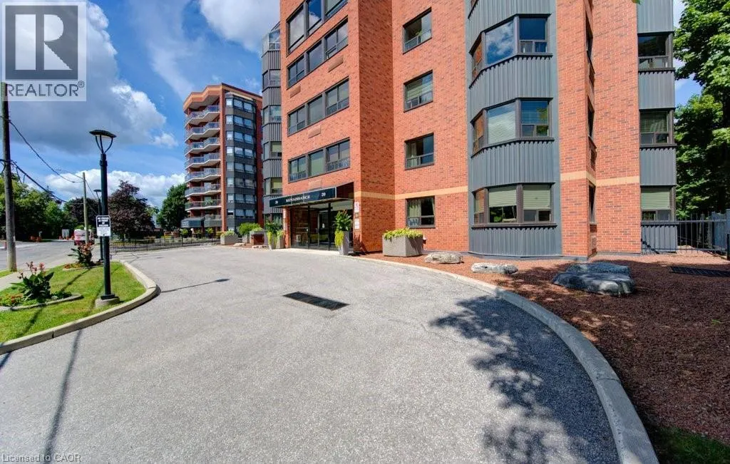 20 ELLEN Street E Unit# 405, #405
