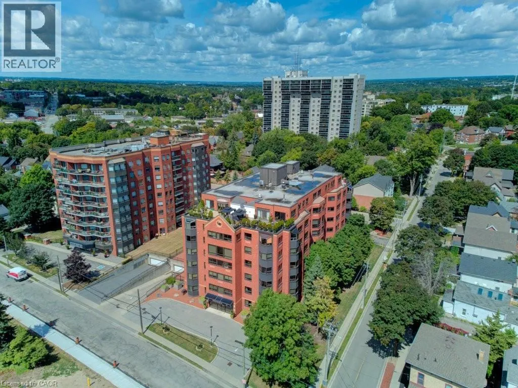 20 ELLEN Street E Unit# 405, #405