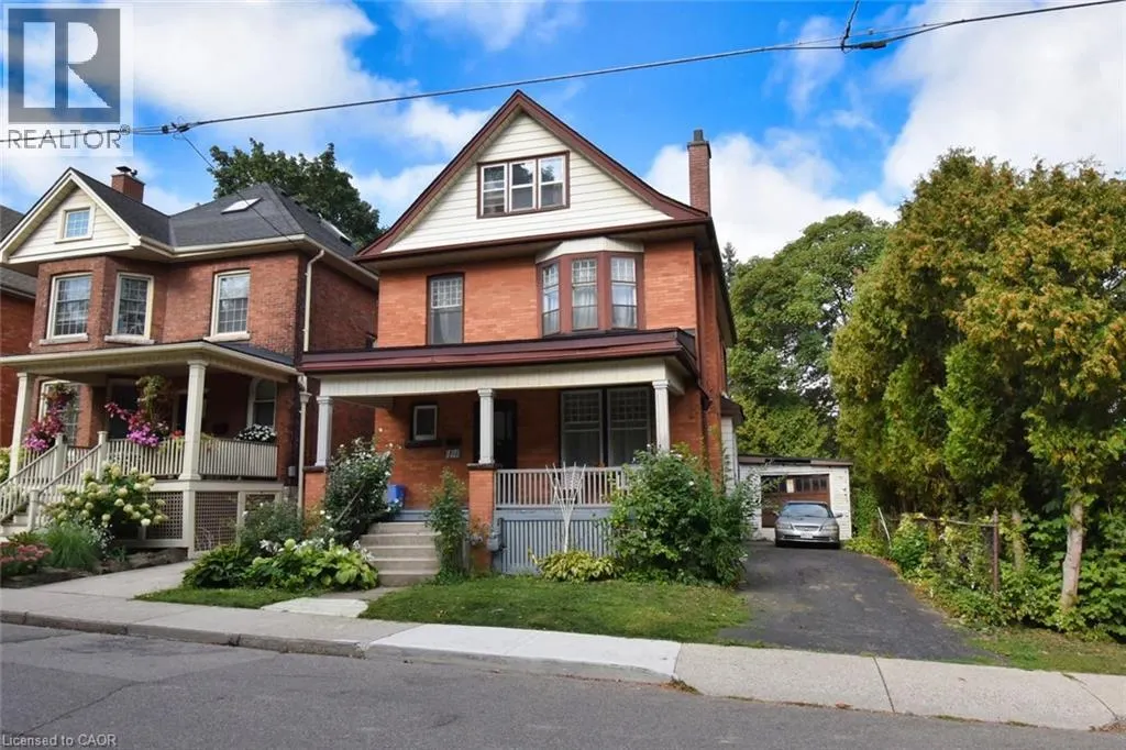 14 SPRUCESIDE Avenue