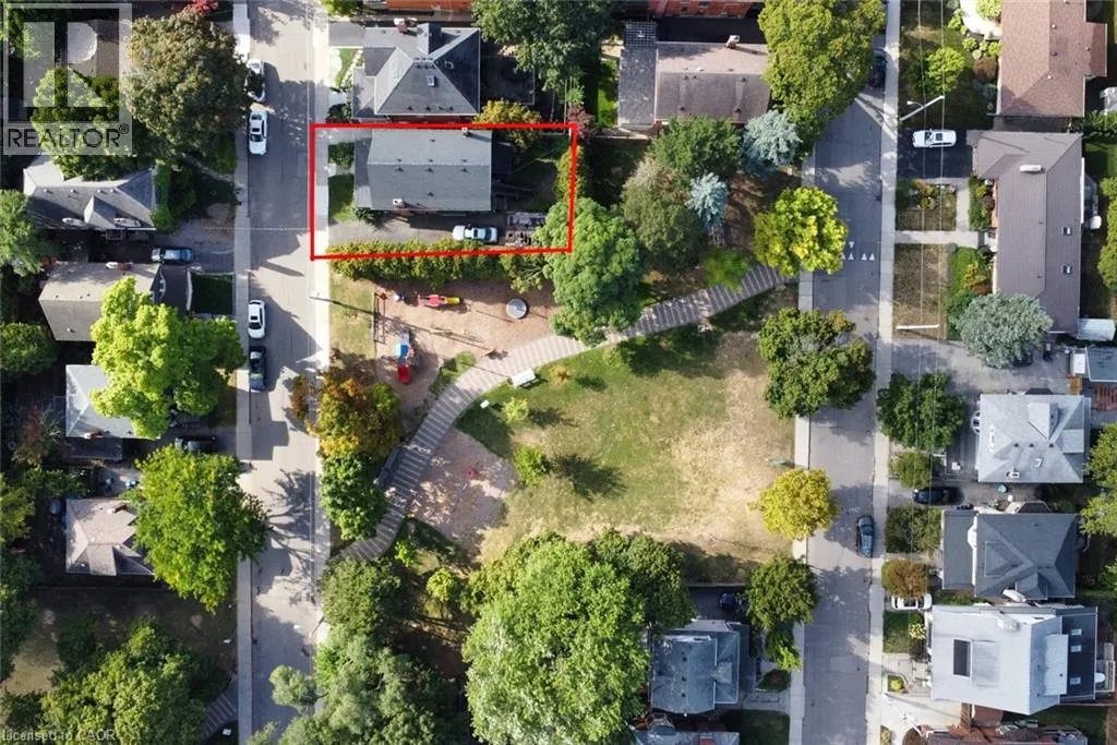 14 SPRUCESIDE Avenue