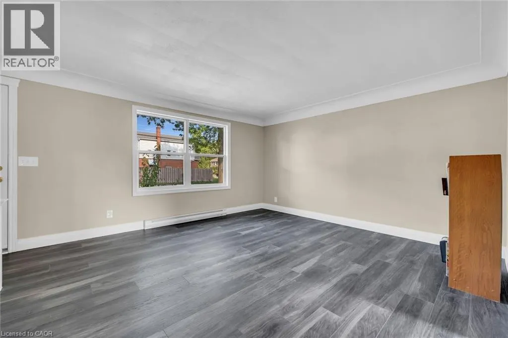 36 MACKLIN Street N