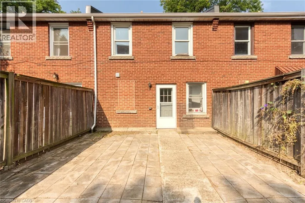 36 MACKLIN Street N