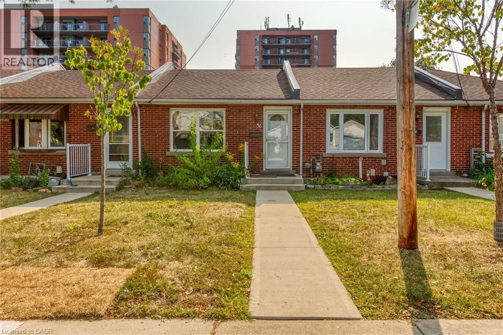 36 MACKLIN Street N
