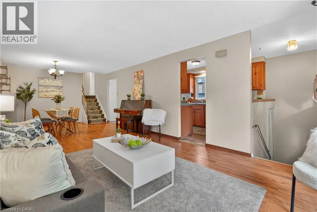 73 NORTHVIEW HEIGHTS Drive