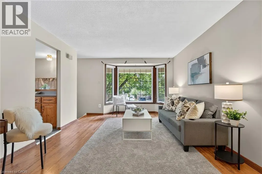 73 NORTHVIEW HEIGHTS Drive