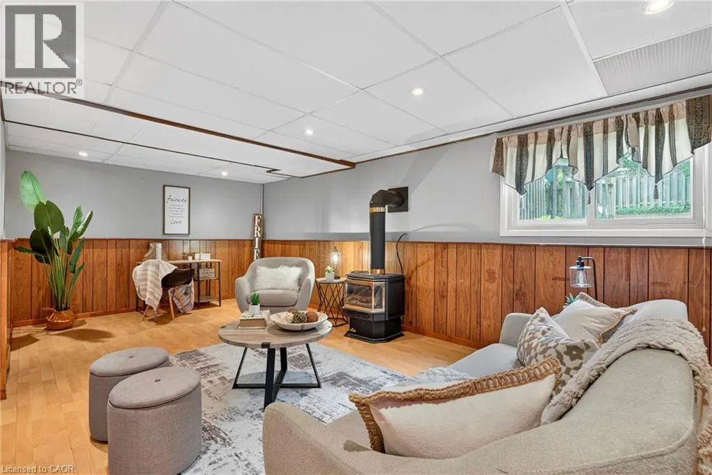 73 NORTHVIEW HEIGHTS Drive