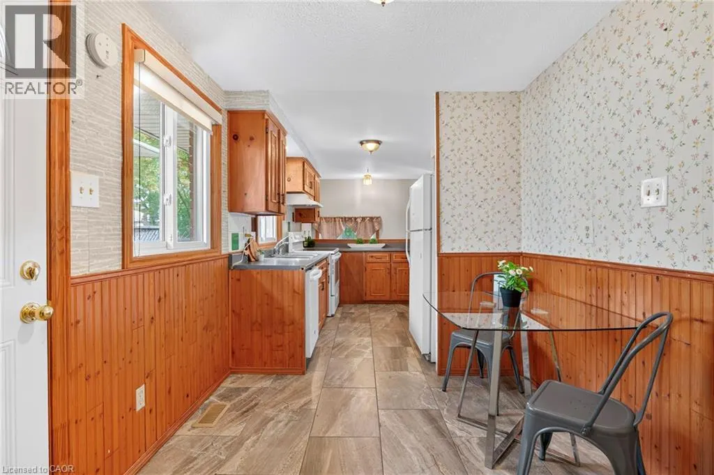 73 NORTHVIEW HEIGHTS Drive