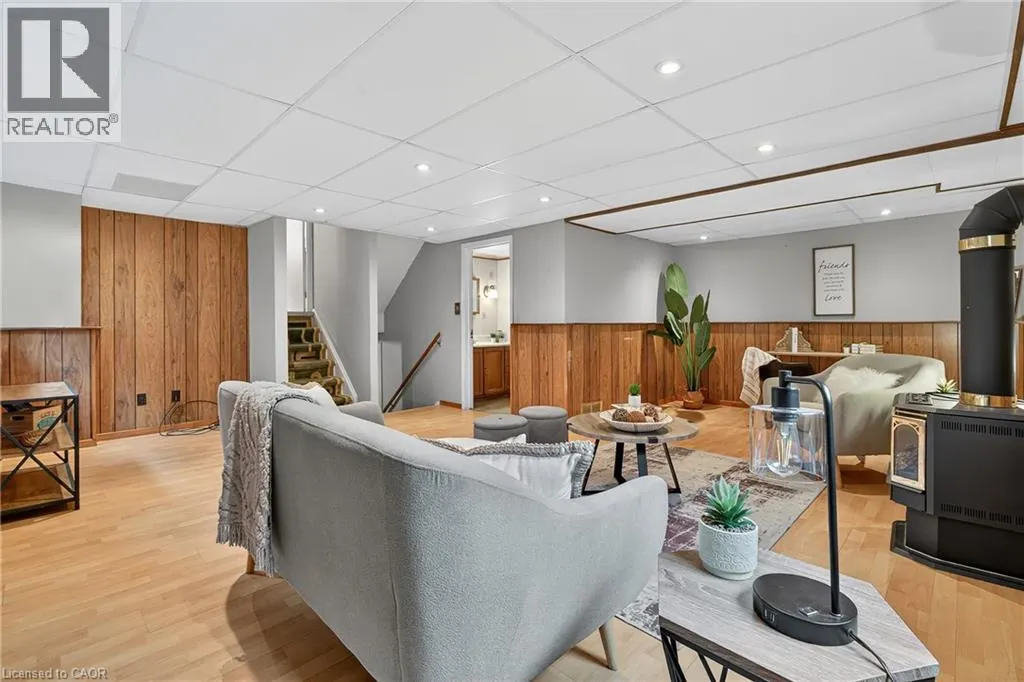 73 NORTHVIEW HEIGHTS Drive