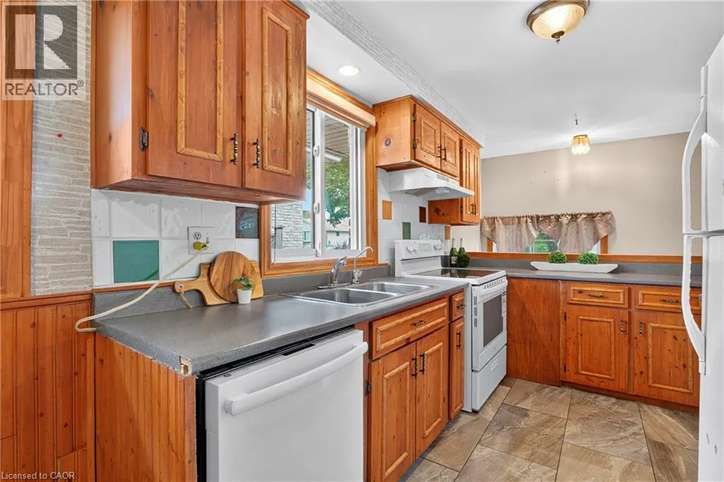 73 NORTHVIEW HEIGHTS Drive