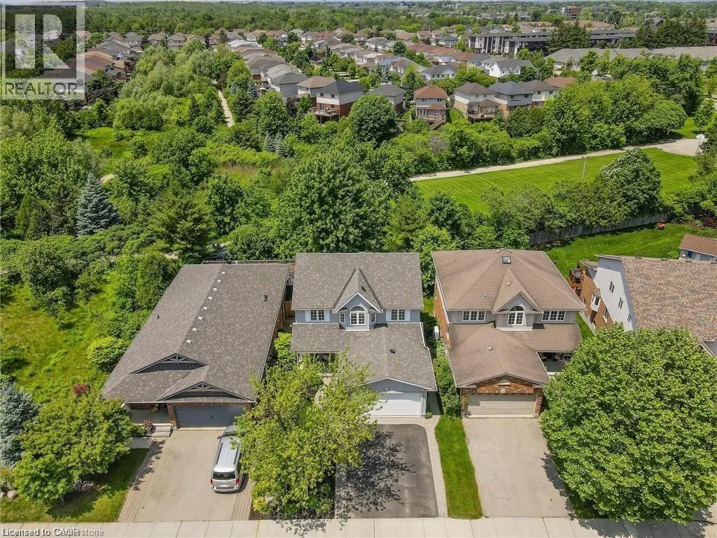 41 MUNROE Crescent Unit# Lower, #Lower