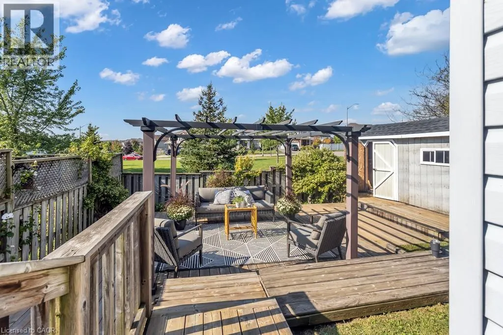 105 HOSTETLER Road