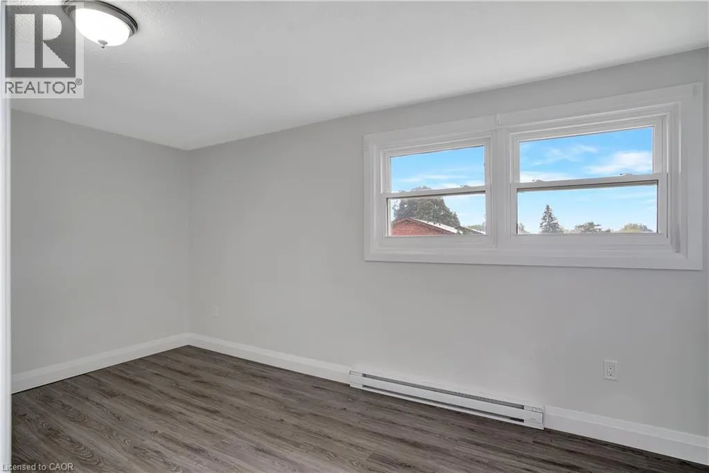 162 JANSEN Avenue Unit# 25, #25