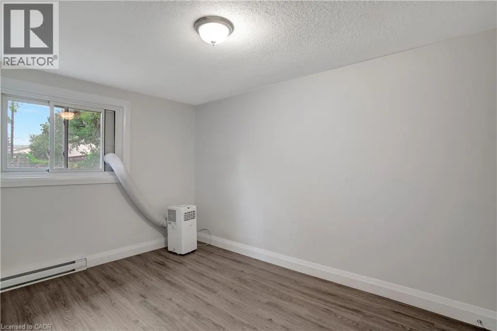 162 JANSEN Avenue Unit# 25, #25
