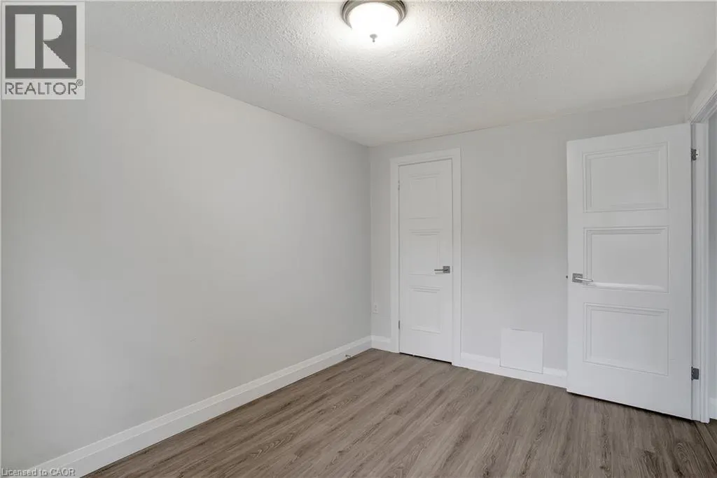 162 JANSEN Avenue Unit# 25, #25