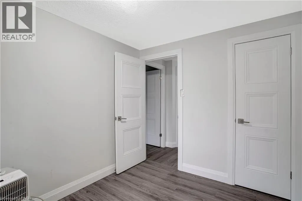 162 JANSEN Avenue Unit# 25, #25