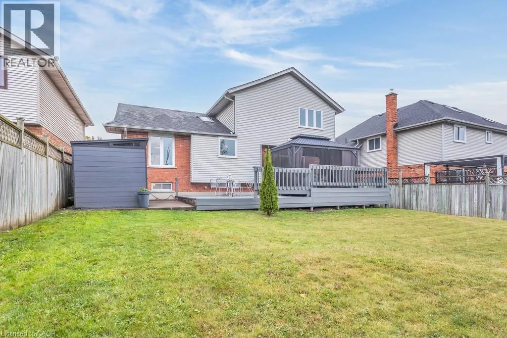123 JOHN DAVIES Drive