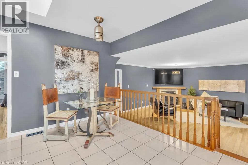 123 JOHN DAVIES Drive