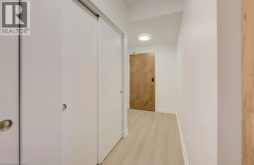 25 WELLINGTON Street S Unit# 1708, #1708