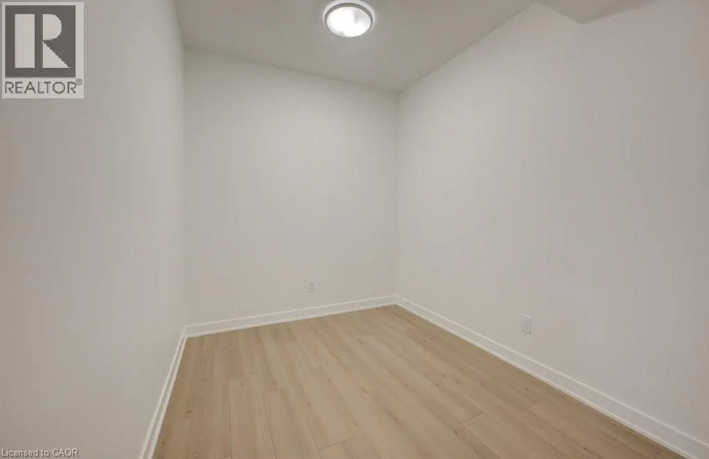 25 WELLINGTON Street S Unit# 1708, #1708