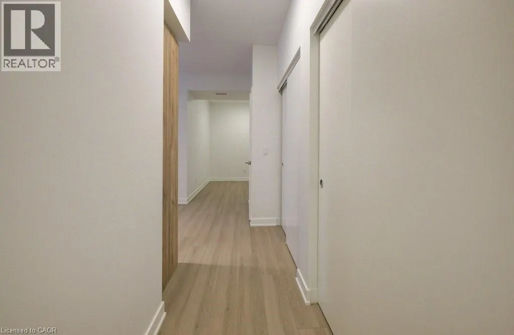 25 WELLINGTON Street S Unit# 1708, #1708