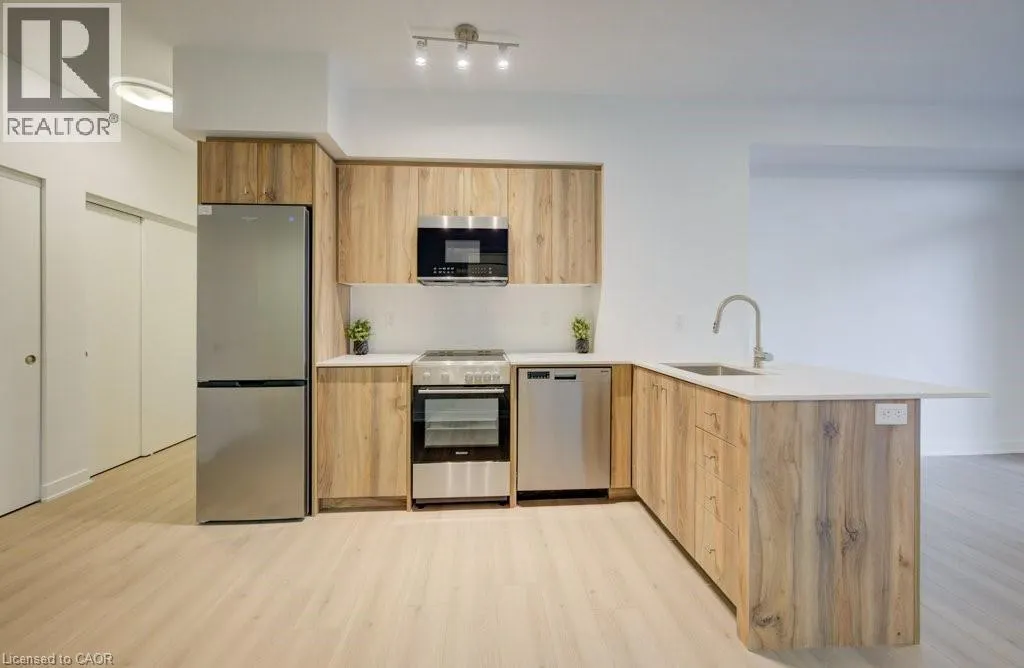 25 WELLINGTON Street S Unit# 1708, #1708