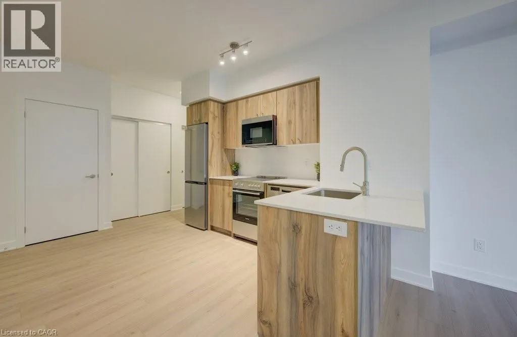 25 WELLINGTON Street S Unit# 1708, #1708