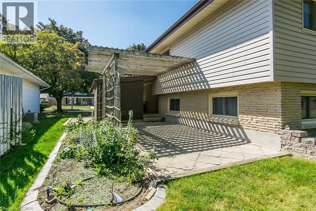 410 DUNVEGAN Drive