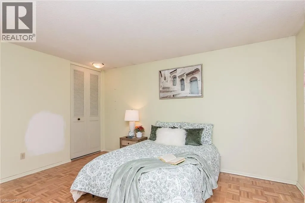 410 DUNVEGAN Drive