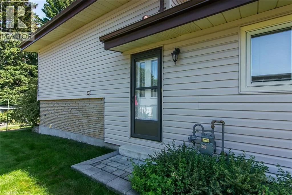 410 DUNVEGAN Drive
