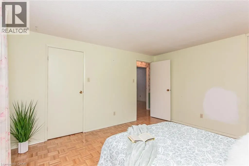 410 DUNVEGAN Drive