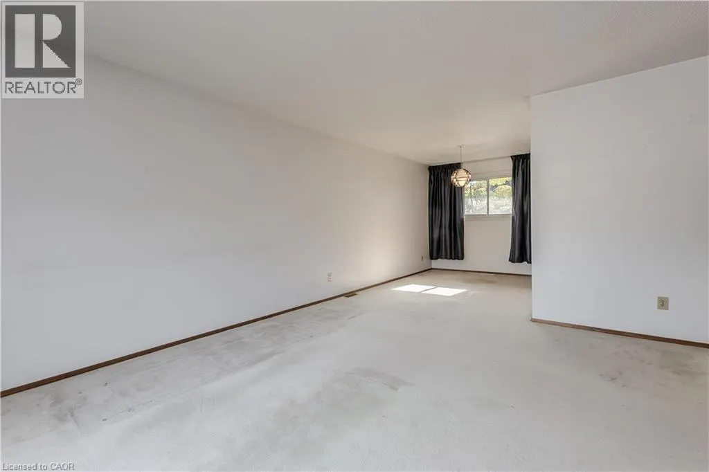 196 MENDEL Court