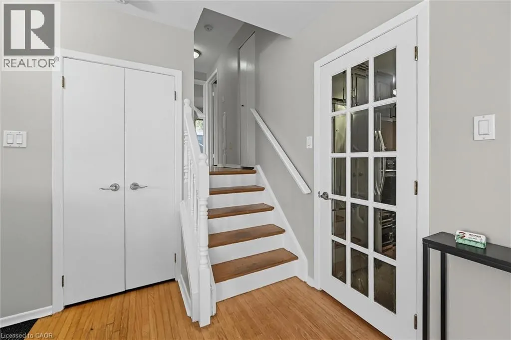 966 UPPER SHERMAN Avenue