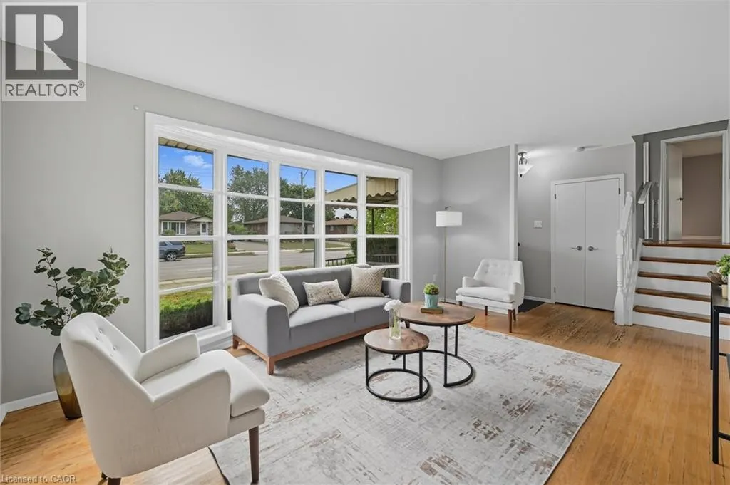 966 UPPER SHERMAN Avenue