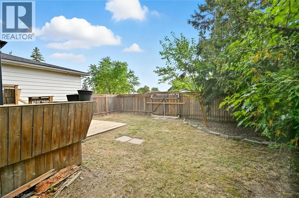 966 UPPER SHERMAN Avenue