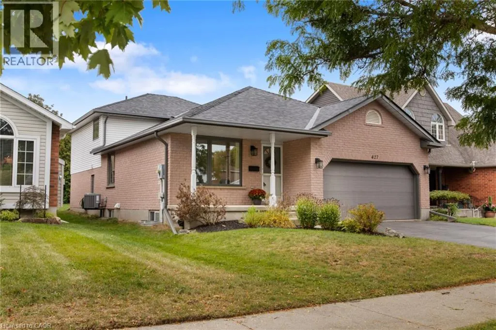 427 DANSBURY Drive