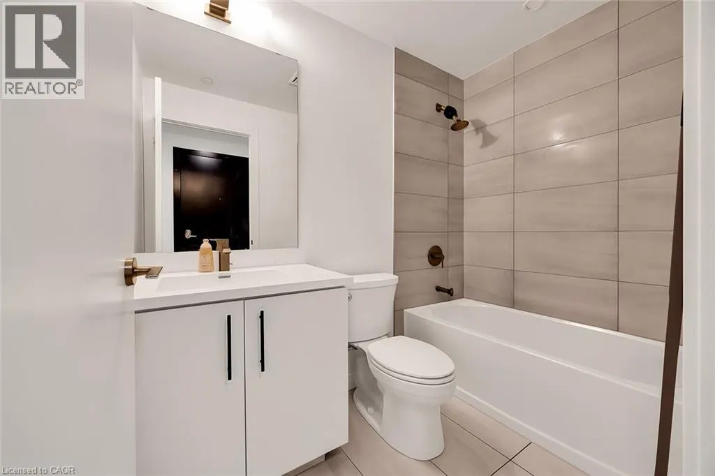 15 WELLINGTON Street S Unit# 2109, #2109