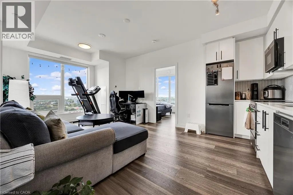 15 WELLINGTON Street S Unit# 2109, #2109