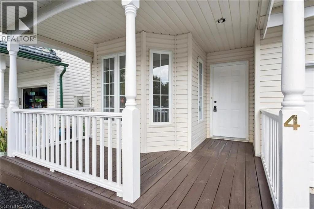 4 CARRINGTON Place