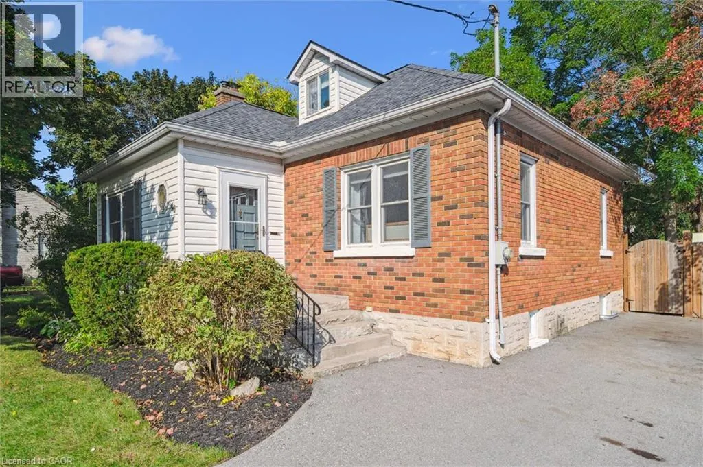 96 SELKIRK Street