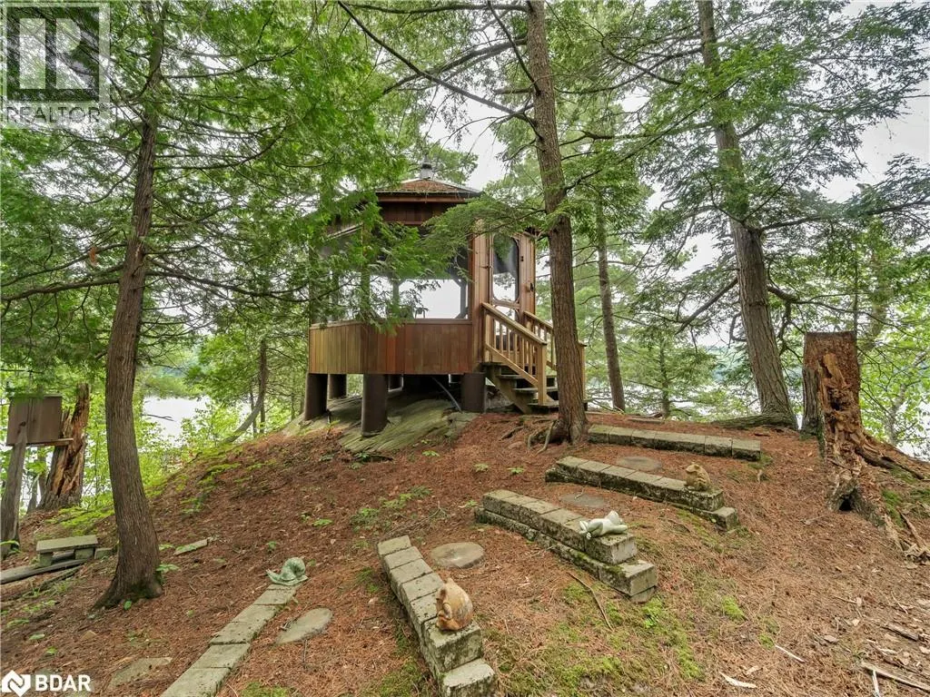 230 DOE LAKE PENINSULA