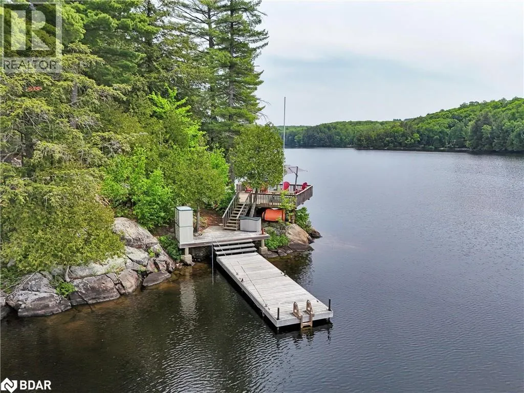 230 DOE LAKE PENINSULA